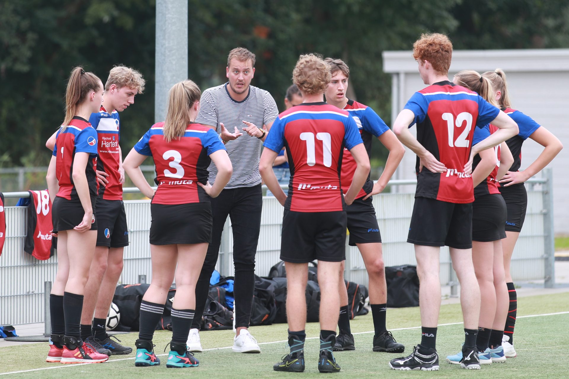 Junioren Round-Up #6: DVO A1 overklast AVO A1, TOP A1 wint van Fortuna A1