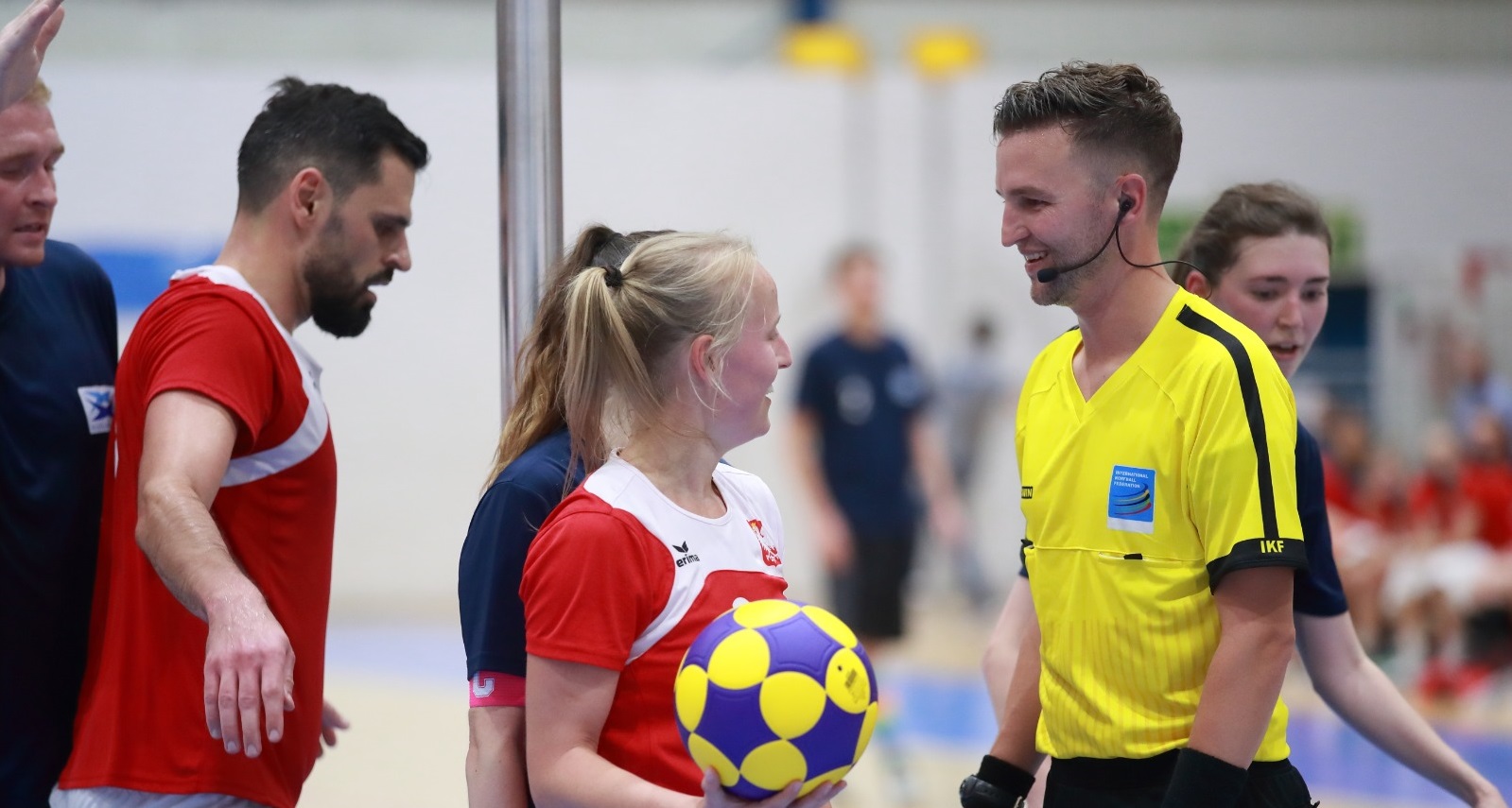Voskamp fluit halve finale in Polen