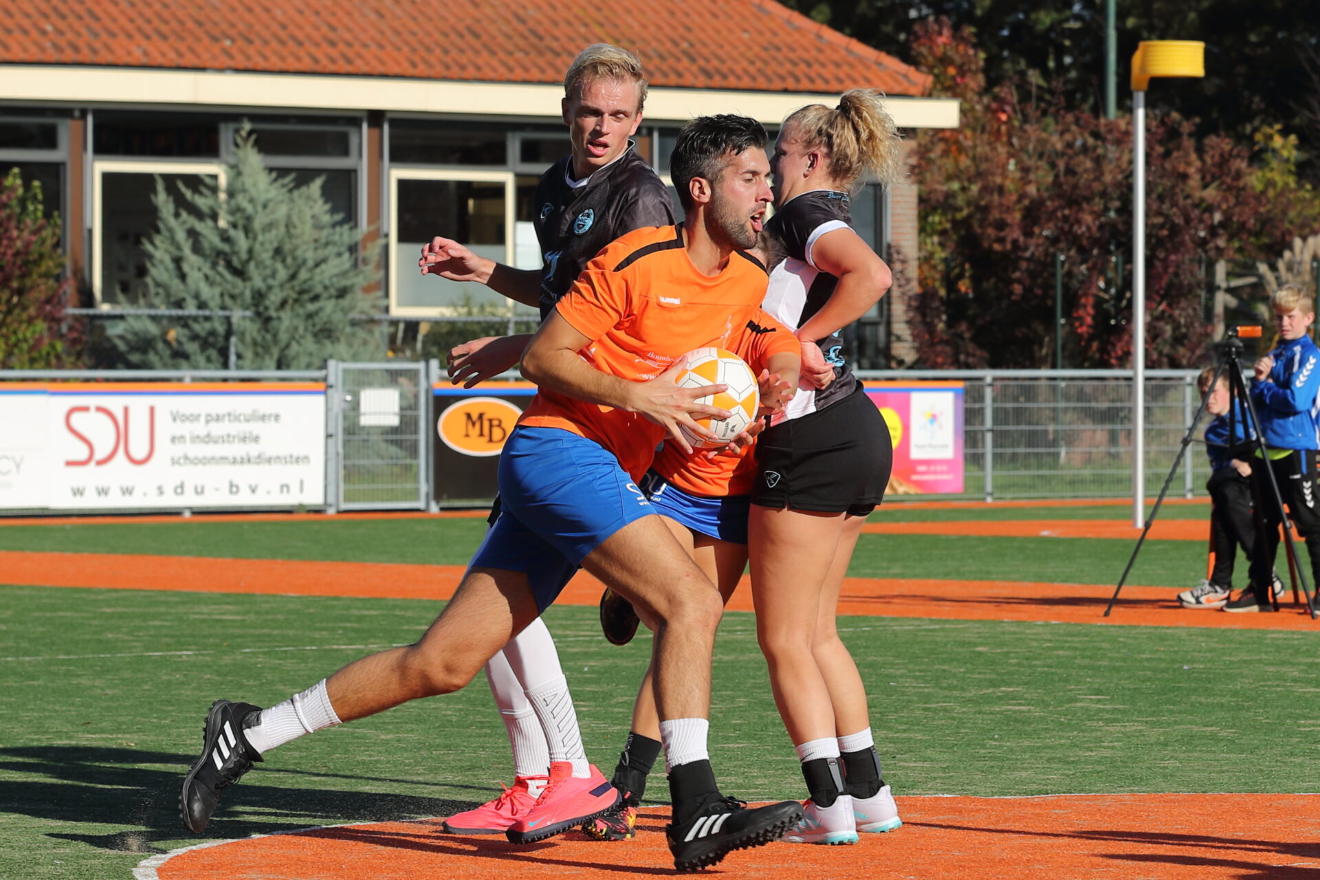 Hoofdklasse Round-Up #5: Doelpuntenfestijn in Oldeholtpade, puntendelingen in de HKB