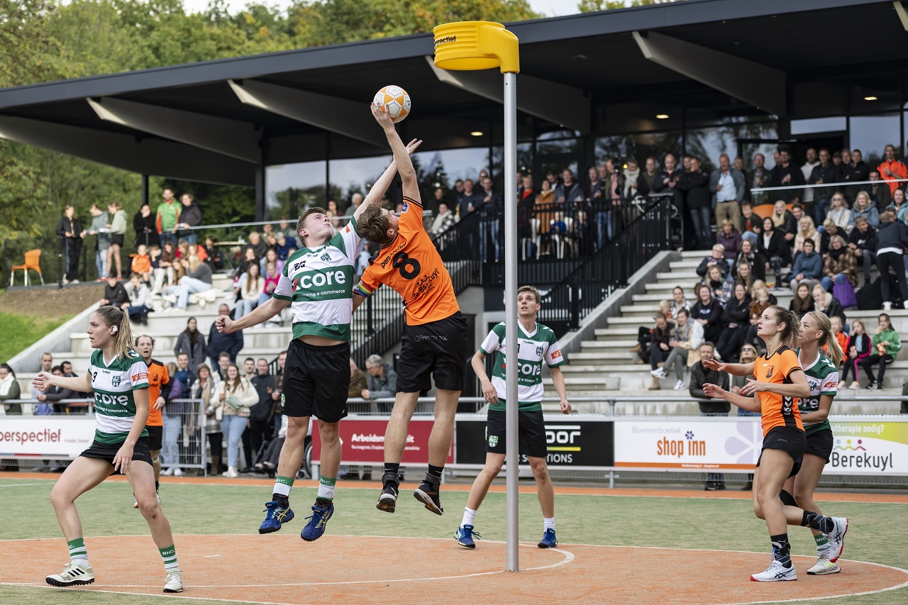 Hoofdklasse Round-Up #6: Wageningen pakt punten tegen koploper, weer gelijkspel Fiks