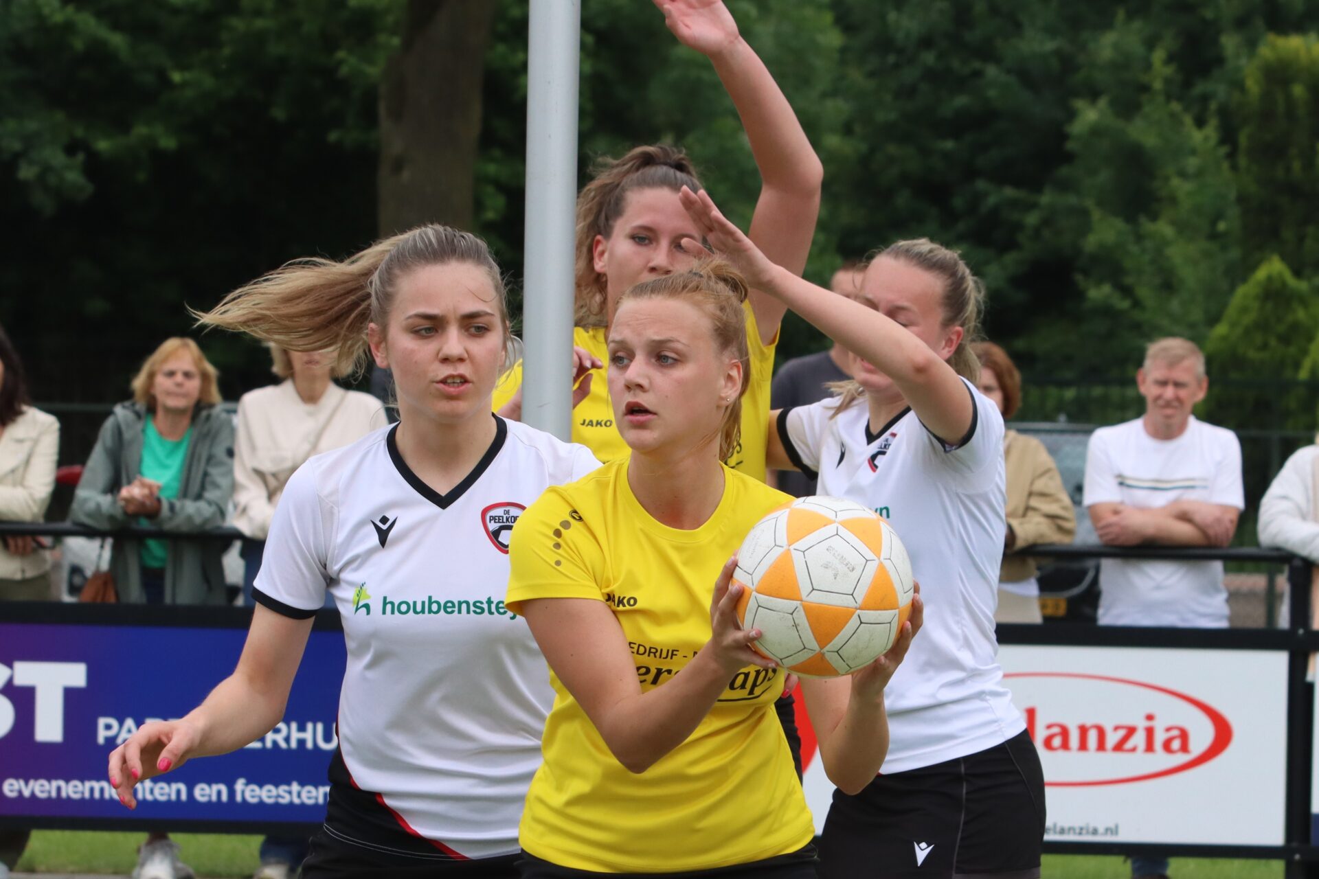 Dameskorfbal Topklasse 2024-2025 - veld #10