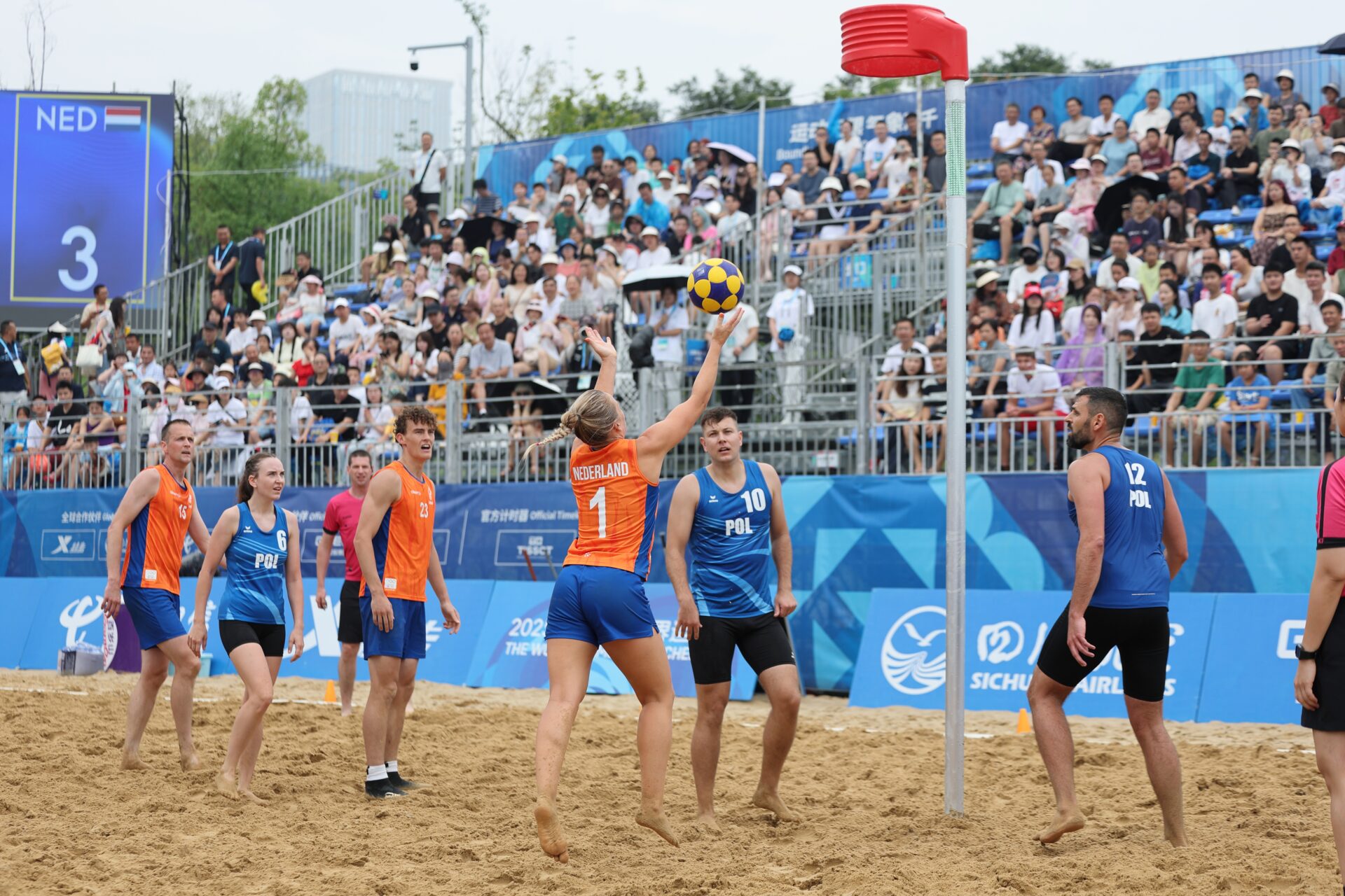TWG 2025: Beachkorfbal dag 2 (groepsfase en kwartfinale)